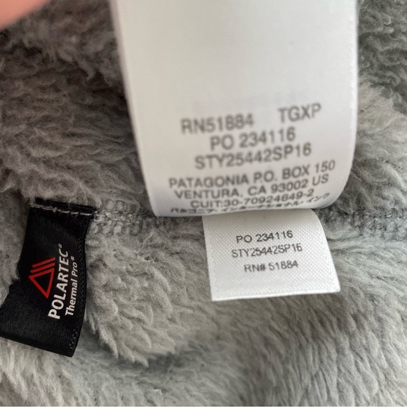 Patagonia Re-Tool Snap Pullover Fleece in Light Grey and Coral - Picture 6 of 6